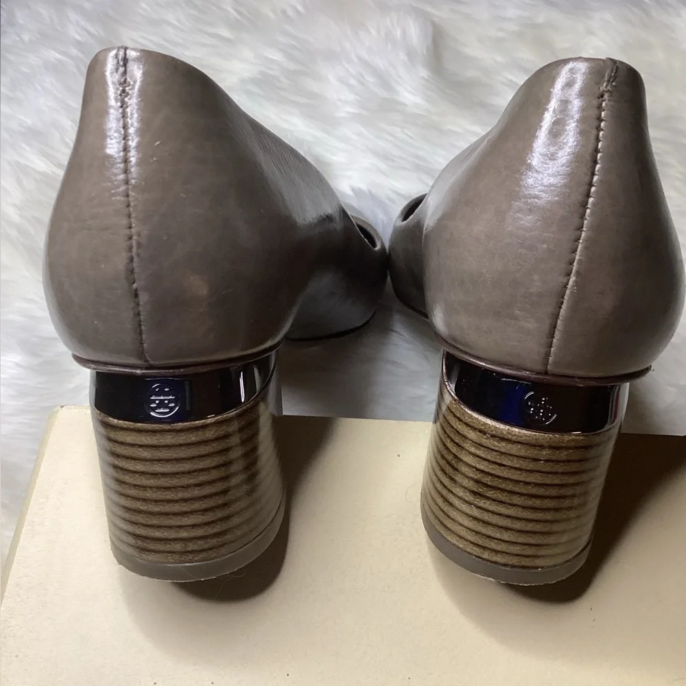 Tory Burch Taupe Leather Block heels